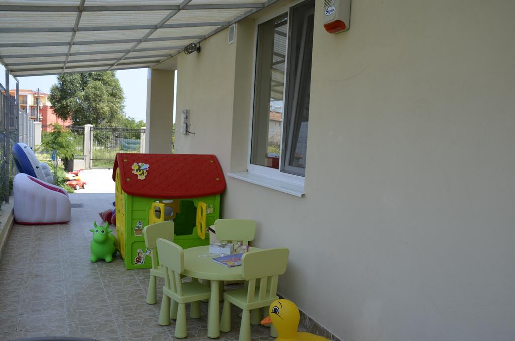 Vila Pacific Костинешти Экстерьер фото