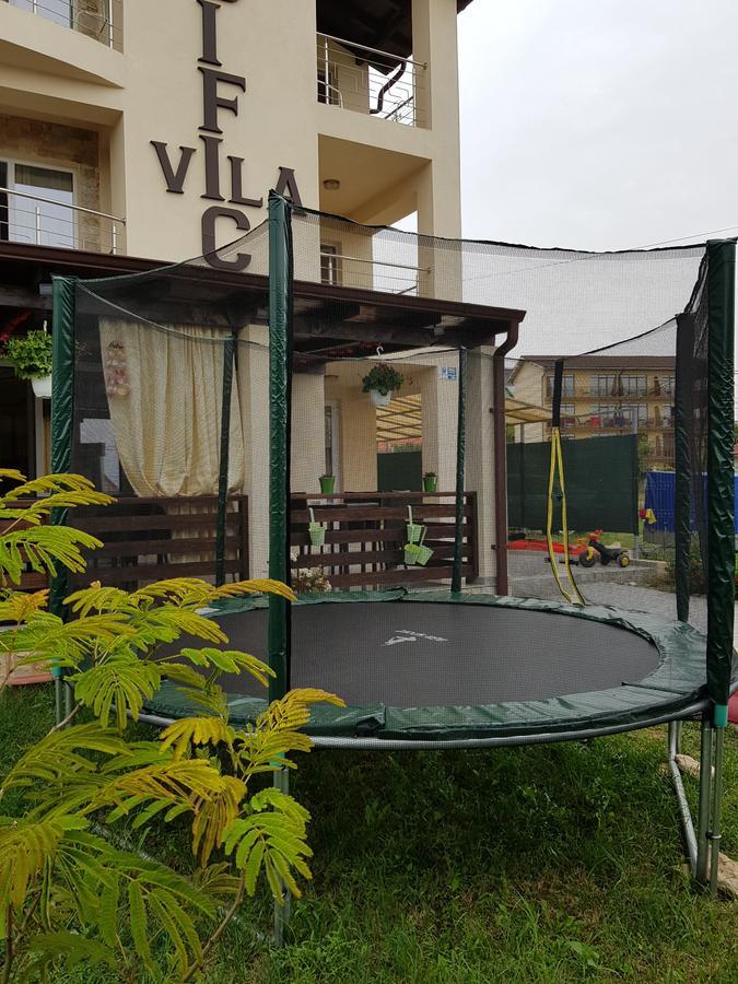 Vila Pacific Костинешти Экстерьер фото